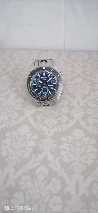 Продается часы оригинальный