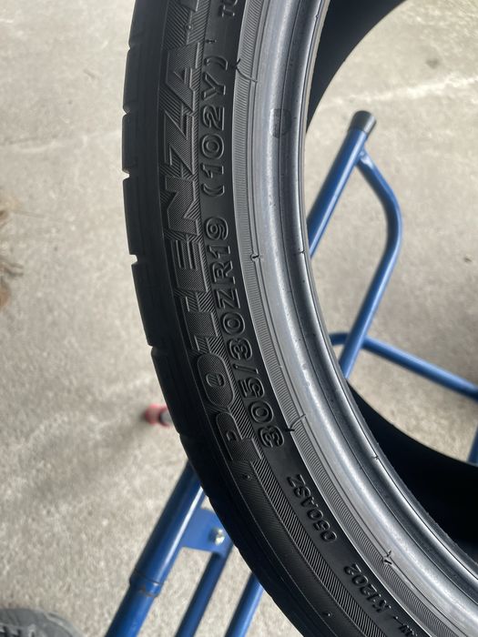 Anvelope 235/35/19 & 305/30/19 Bridgestone Vara