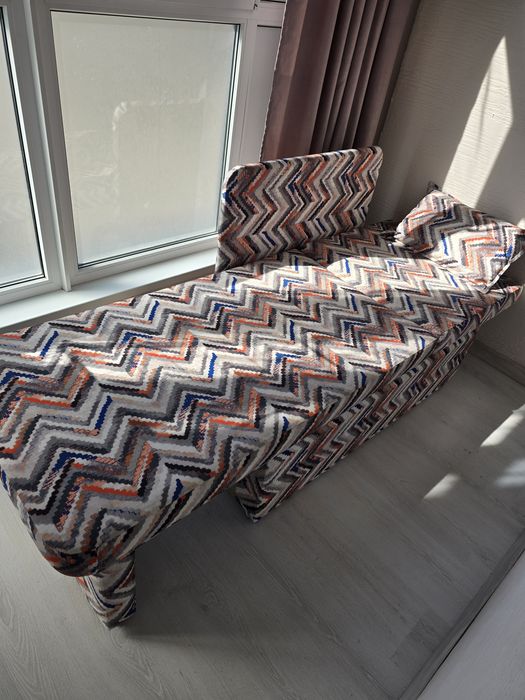 Продам маленький диван