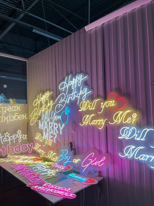 Неоновые вывески