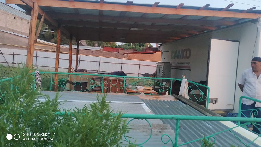 Ер сотилади. 40 сотих. 10 йиллик боғ.