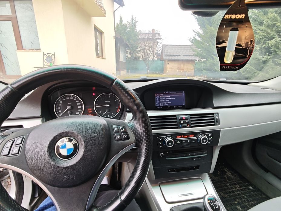 Vând BMW 320d 2008