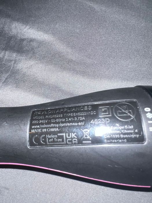 Perie de par electrica fixa Revlon One Step Hair Dryer & Volumiser