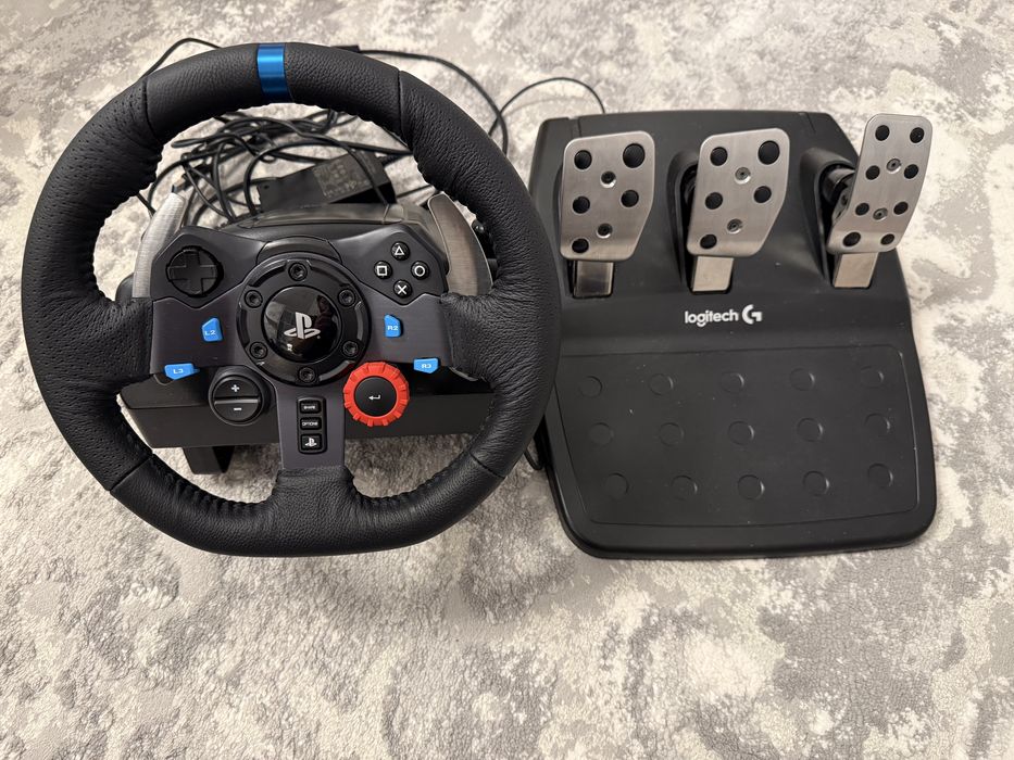 Vand volan si pedale Logitech G29