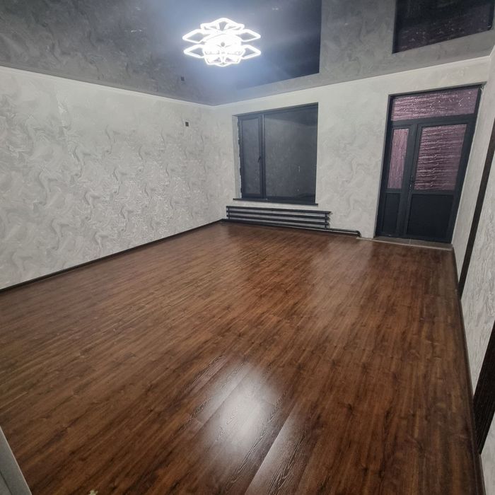 Продается двухэтажный дом на улице  Фестивальная