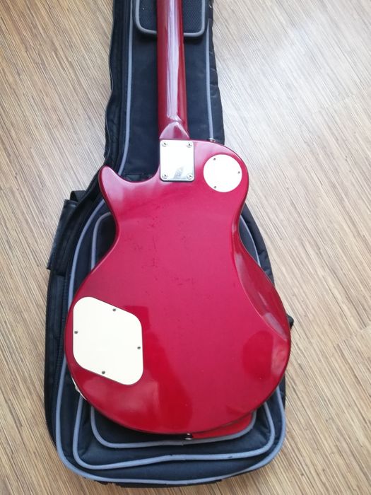 Електрическа китара AXIS