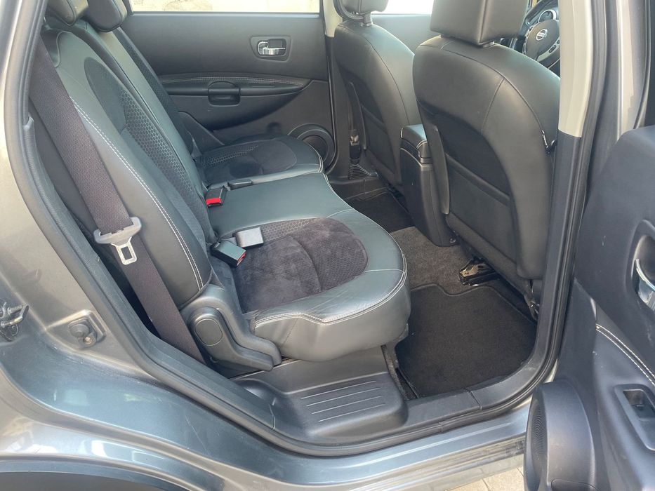 Nissan Qashqai NISSAN QASHQAI 4x4 cu 7 locuri