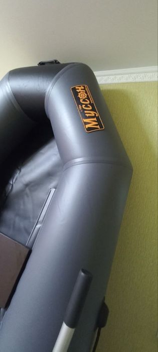 Лодка  Бриз.пвх 2.80 см.Новая.Пвх.Цвет серый.Новая!