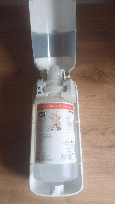 Tork Сензорен дозатор за сапун Intuition™ Sensor Бял S4