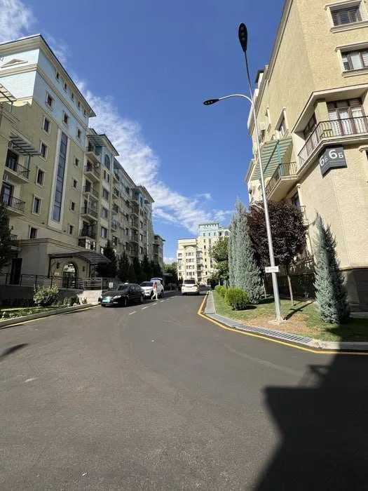 2-комнатная в ЖК Yangi Darhon, Дархан, стадион Старт`