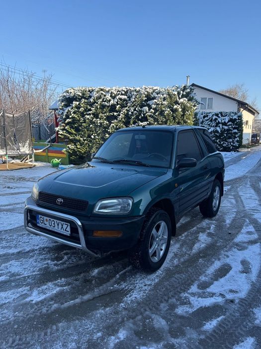 Toyota RAV4 1995 benzină, 3.700 € — imagine 1