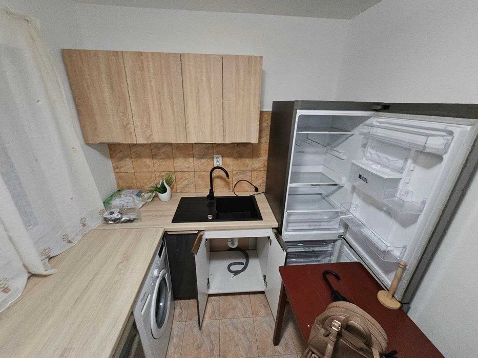 Închiriez garsonieră în Floresti