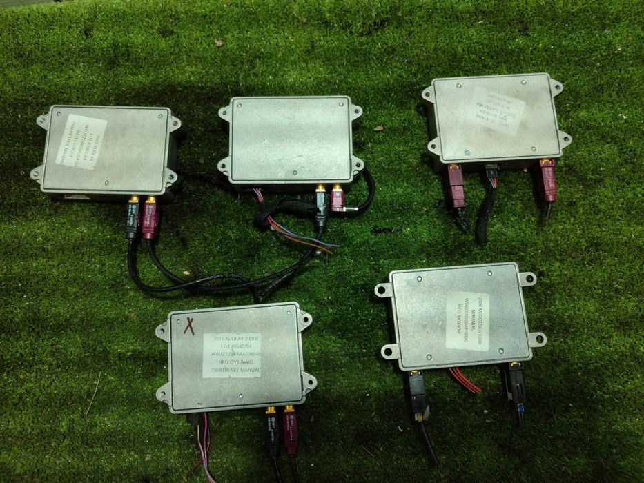 AMPLIFICATOR ANTENA (5 BUC.) AUDI A4 AVANT 2.0 DIESEL 2009 / 2009-2016 /  AUDI A6 C6 AVANT 2.0 DIESEL 2009 2006-2010 / AUDI A6 C6 QUATTRO 2.7 DIESEL 2007 2004-2011 / AUDI A4 B8 S LINE 2.0 DIESEL 2010 BERLINA / 2009-2016 MERCEDES BENZ W211 E280 CDI 3.0 DIE