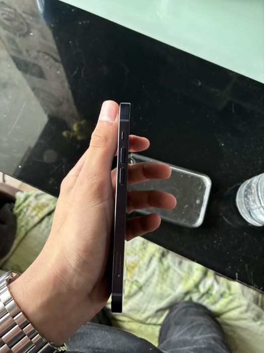 Iphone 12 deep blue