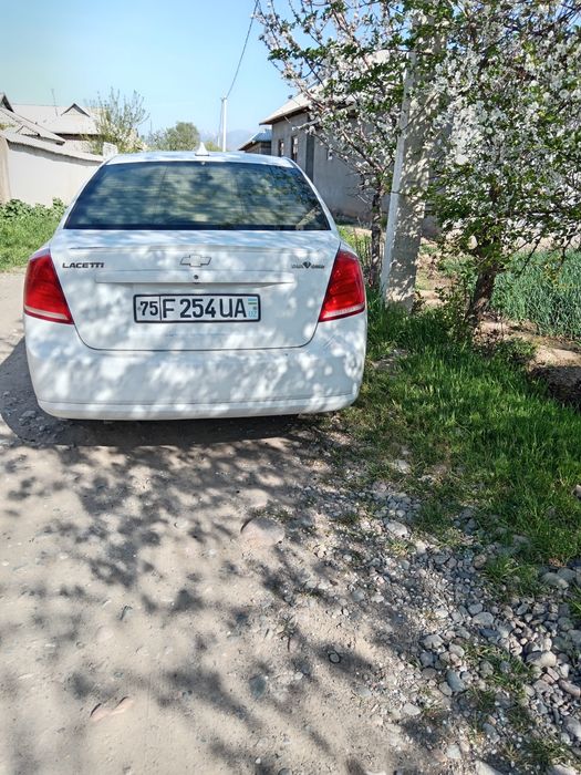 Lacetti 1.8 aftamat luki bor yili 2009.prabeg 240min9.000 $.
