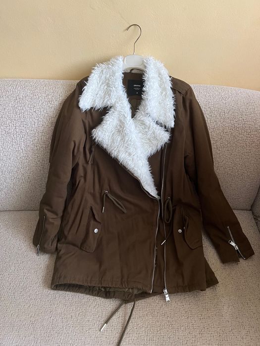 Дамско яке парка Cropp размер M