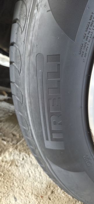 Продам резину в отличном состоянии