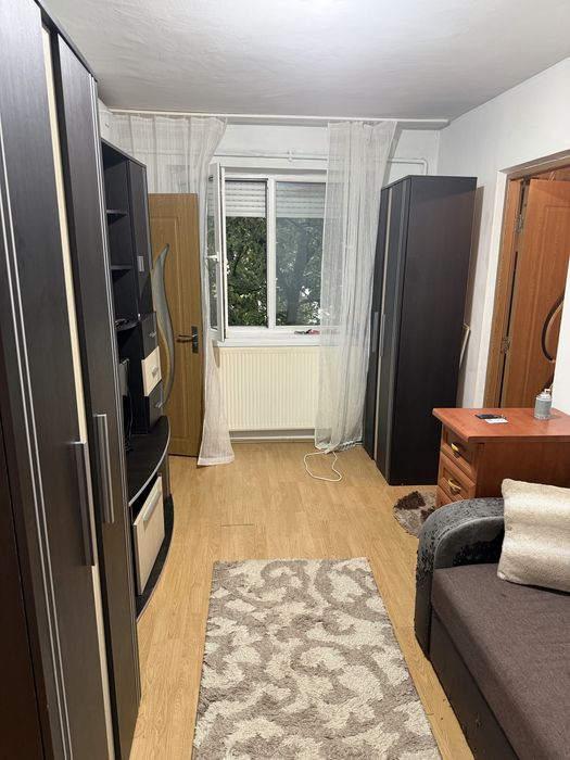 Vand apartament cu 2 camere ,et 4 , sagului, comision 0, fara agentie