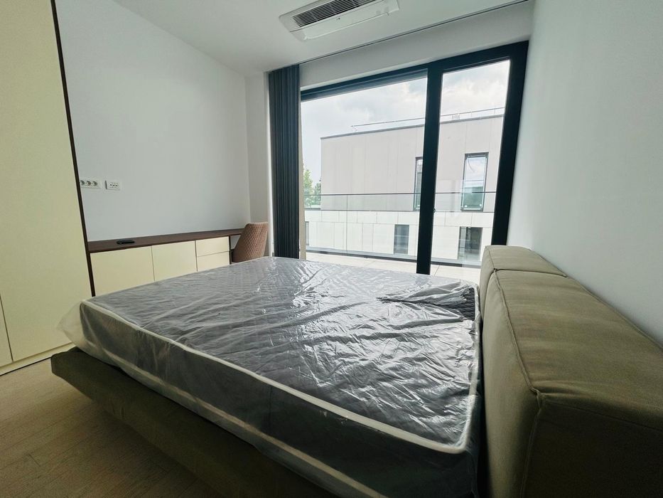 Penthouse  4camere / 3 bai  zona  Herăstrău