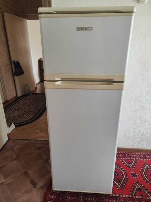 Продам холодильник