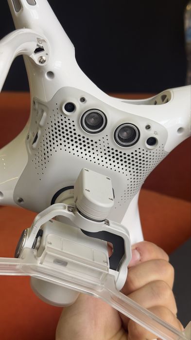 Dji phantom 4 квадрокоптер