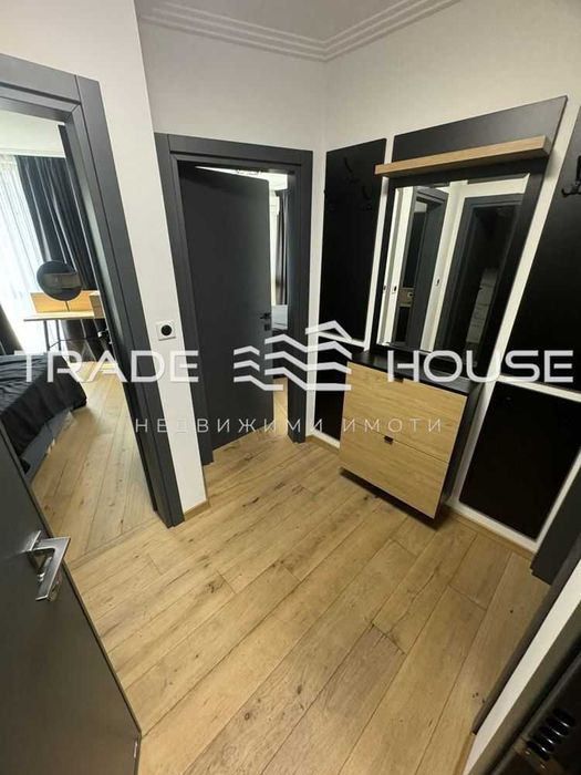 Дава се под наем Тристаен апартамент в Пловдив, Кършияка - 88 кв.м за 750 € - Снимка #2