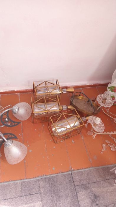 Продам люстры шифоньер недорого