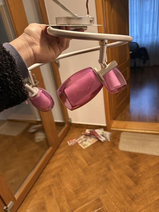 Vand aplica de lumina culoare mov