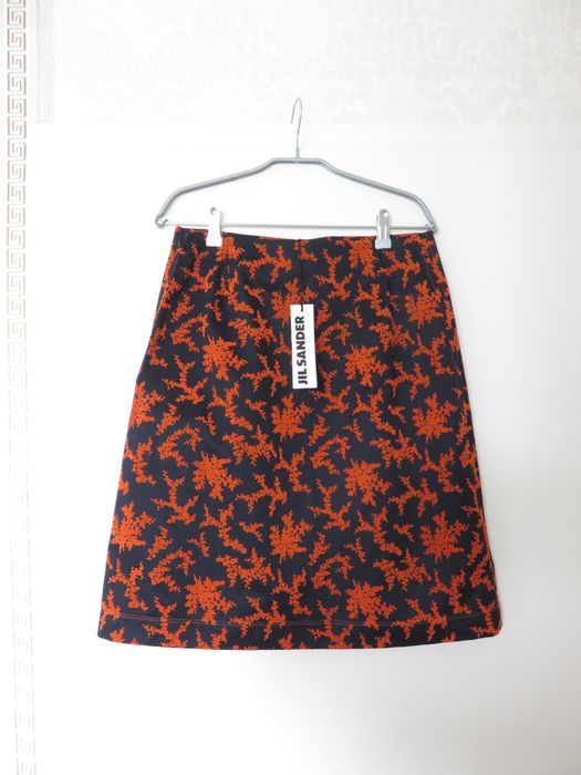 Къса пола Jil Sander, M - L, нова