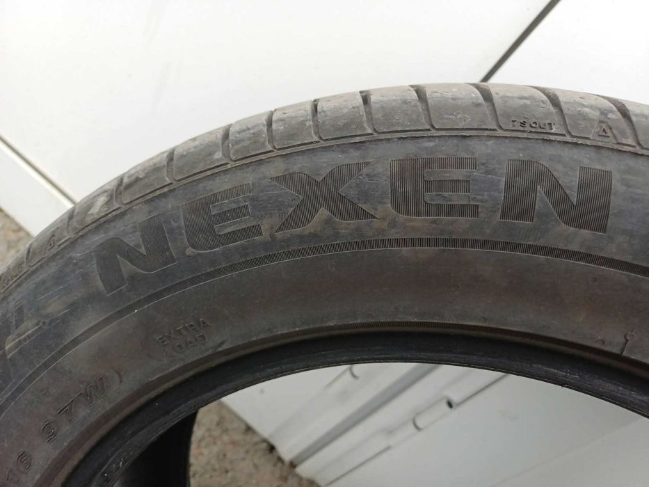 Продавам летни гуми  NEXEN Nfera Primus 215/55ZR16 97W DOT 0825