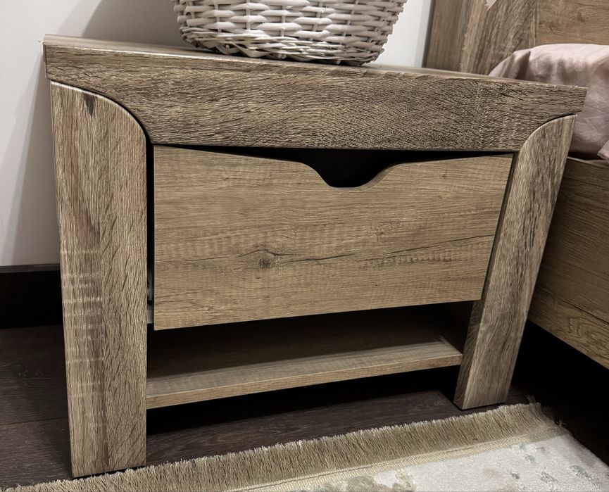 срочно! продается спальный гарнитур (комплектом)