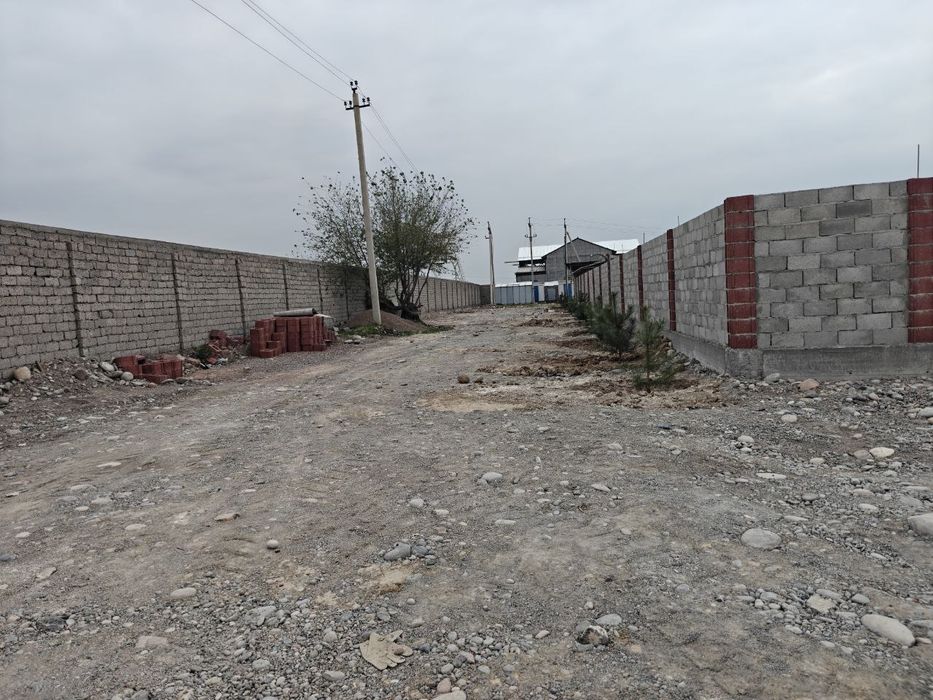 Чирчик промзонада 1-гектар ер сотилади