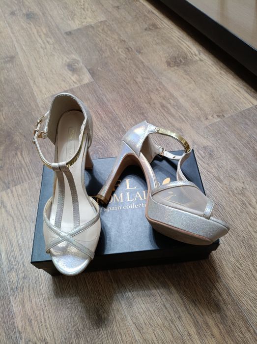 Продам туфли, лоферы