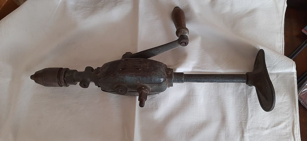 Ръчна дрелка Горна Оряховица