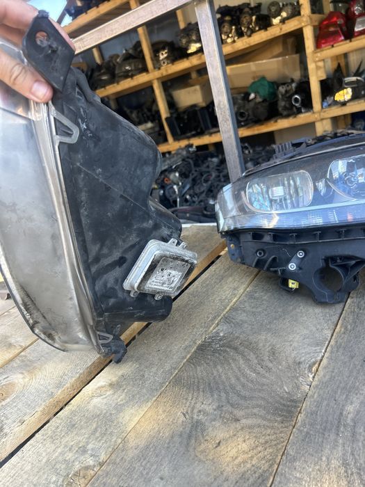 Faruri cu xenon ford s max