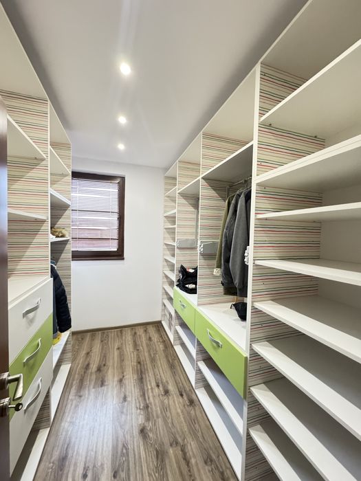 Продава се Къща в Казанлък - 270 кв.м за 943 €/кв.м - Снимка #18