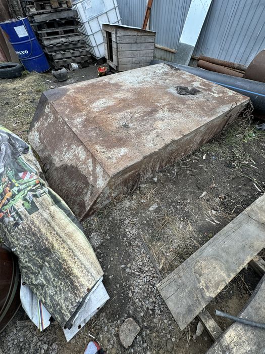 Металлический чан