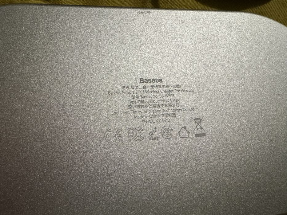 Двойно безжично зарядно за телефон и слушалки BASEUS