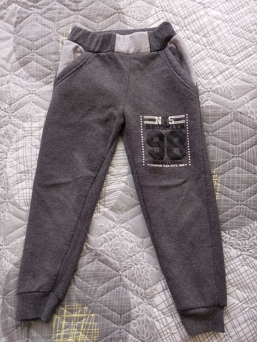 Детски дрехи ръст 116/122 и маратонки