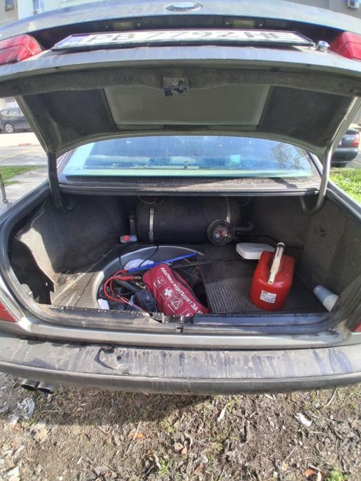 Продавам БМВ 520 е34