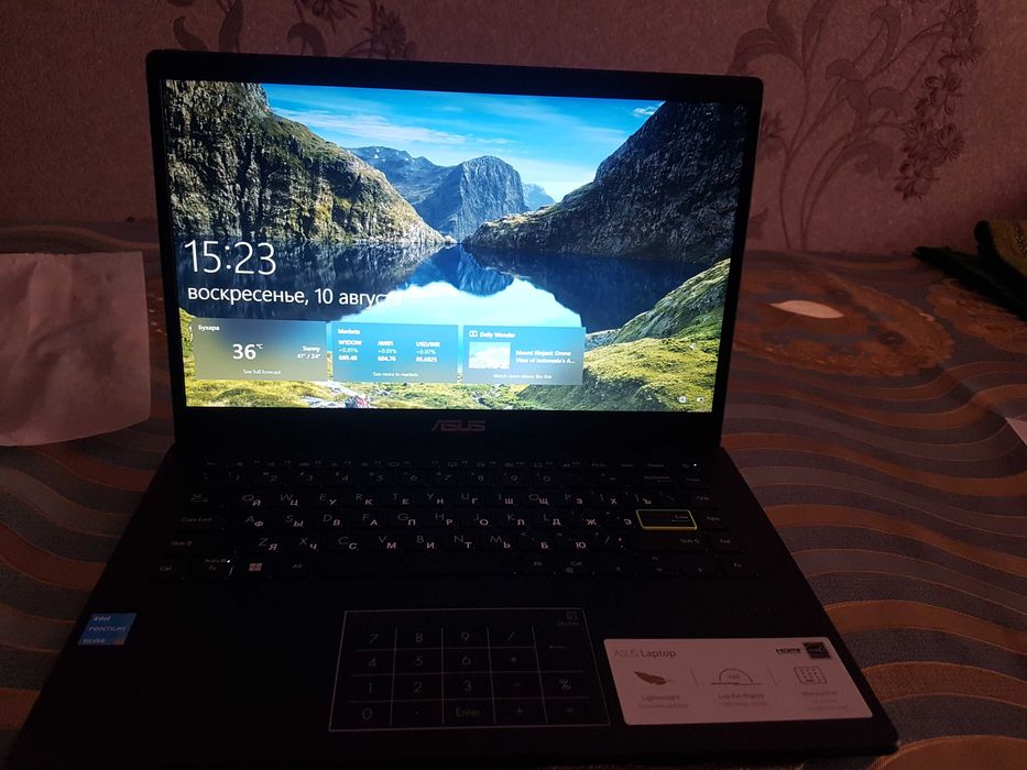 Ноутбук АСУС, комп