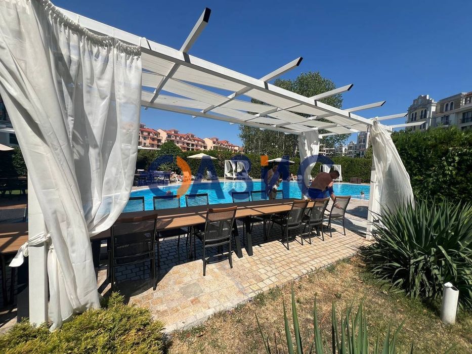 Продава се Двустаен апартамент в к.к. Слънчев бряг - 71 кв.м за 557 €/кв.м - Снимка #2