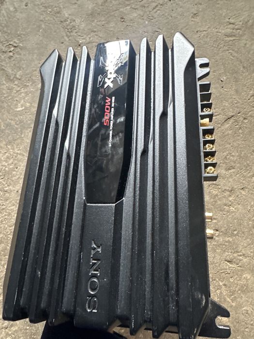 Авто усилвател 500w