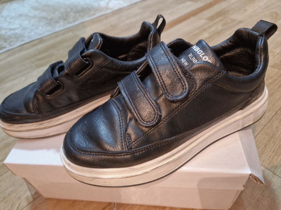 Продам макасы для мальчика