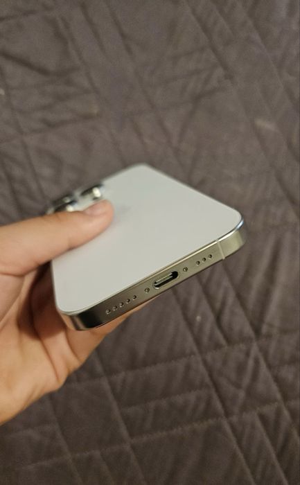 VAND URGENT!!! iphone 16 pro 512 gb