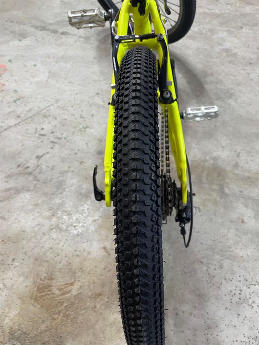 Продам детский велосипед  axis