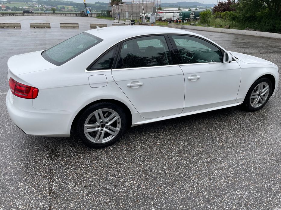 Audi A4 B8 3.2 FSI V6 Quattro Ambition – 265CP