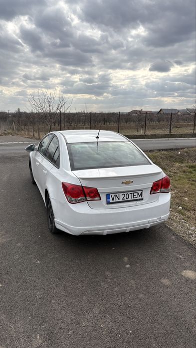 Vând Chevrolet Cruze 2010