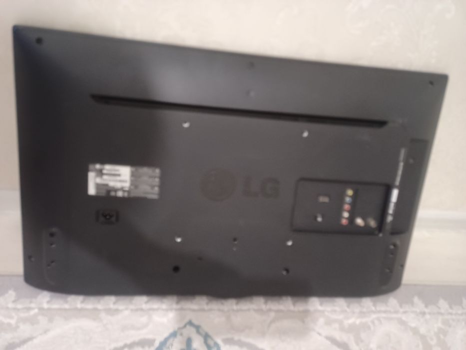 Телевизор Lg за 10к