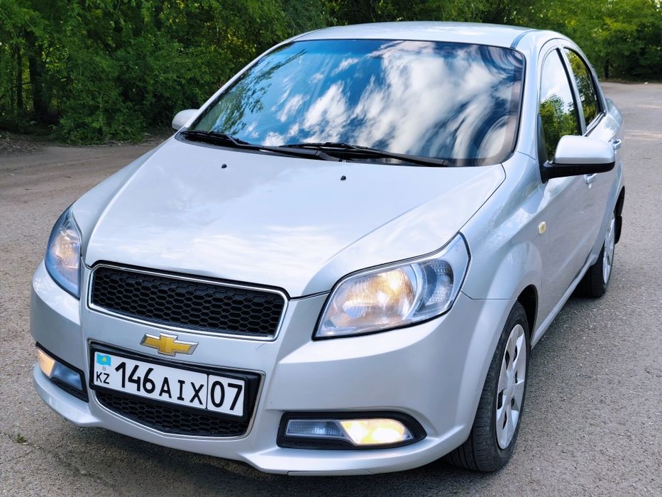 Продам Chevrolet Nexia на автомате.